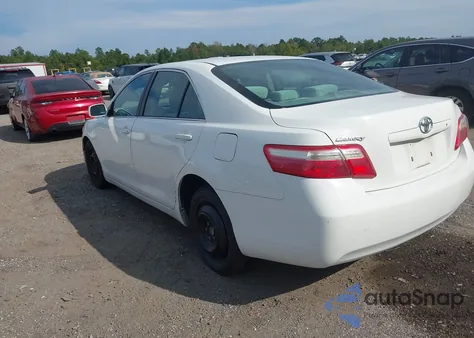 2008 Toyota Camry z USA, uszkodzony, nr VIN 4T1BE46K58U778501